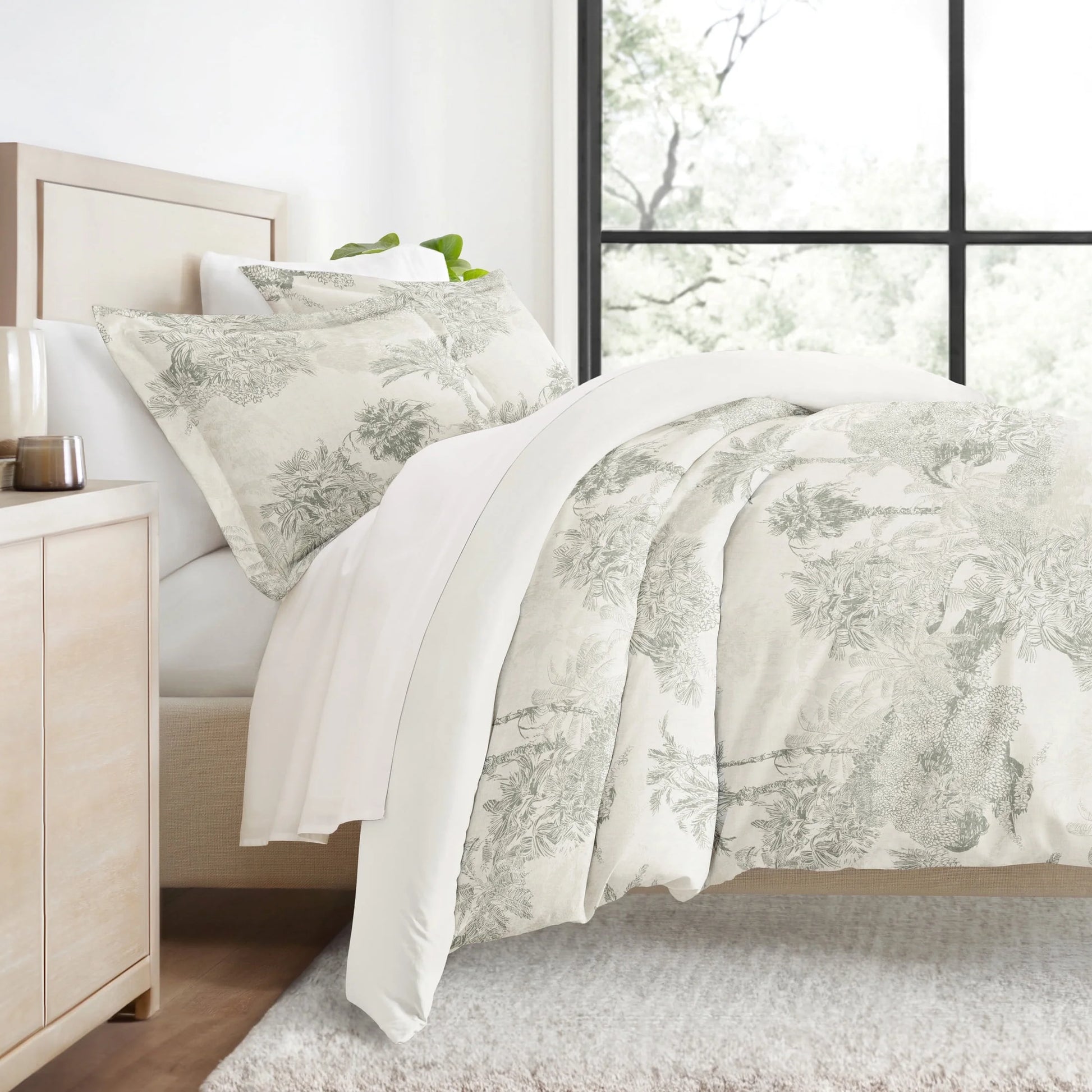 Ultra Soft & Breathable - Duvet Cover Set - Reversible in Eucalyptus Paradise Toile for Twin/Twinxl Bedding by