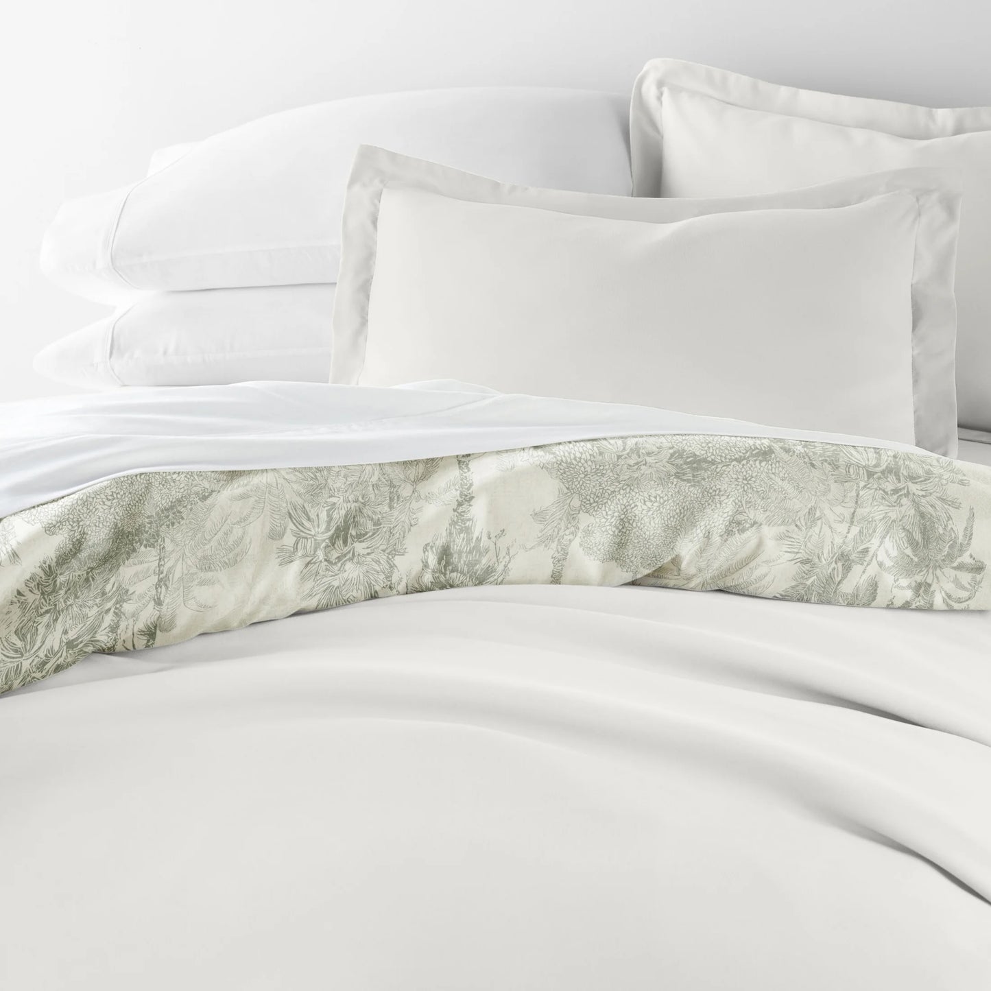 Ultra Soft & Breathable - Duvet Cover Set - Reversible in Eucalyptus Paradise Toile for Twin/Twinxl Bedding by